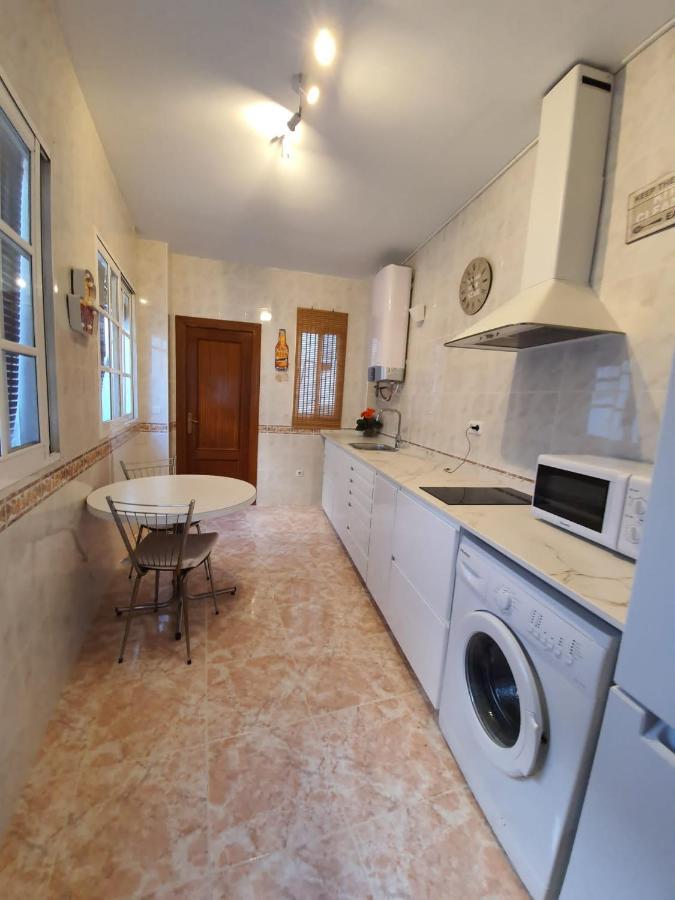 Apartamento Ollerias มาลากา ภายนอก รูปภาพ