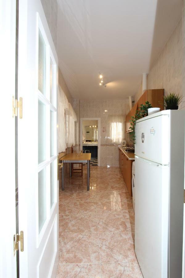 Apartamento Ollerias มาลากา ภายนอก รูปภาพ