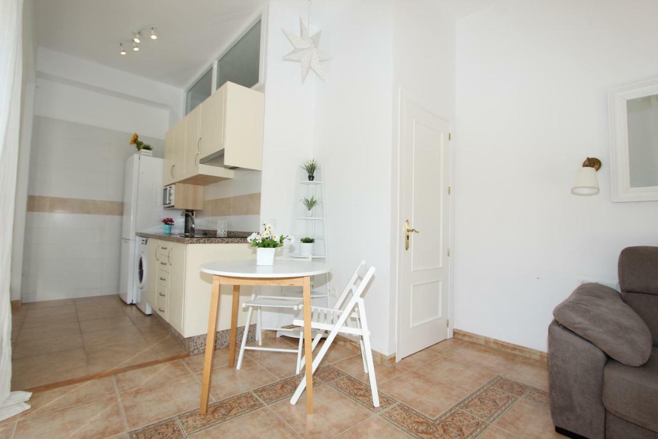 Apartamento Ollerias มาลากา ภายนอก รูปภาพ