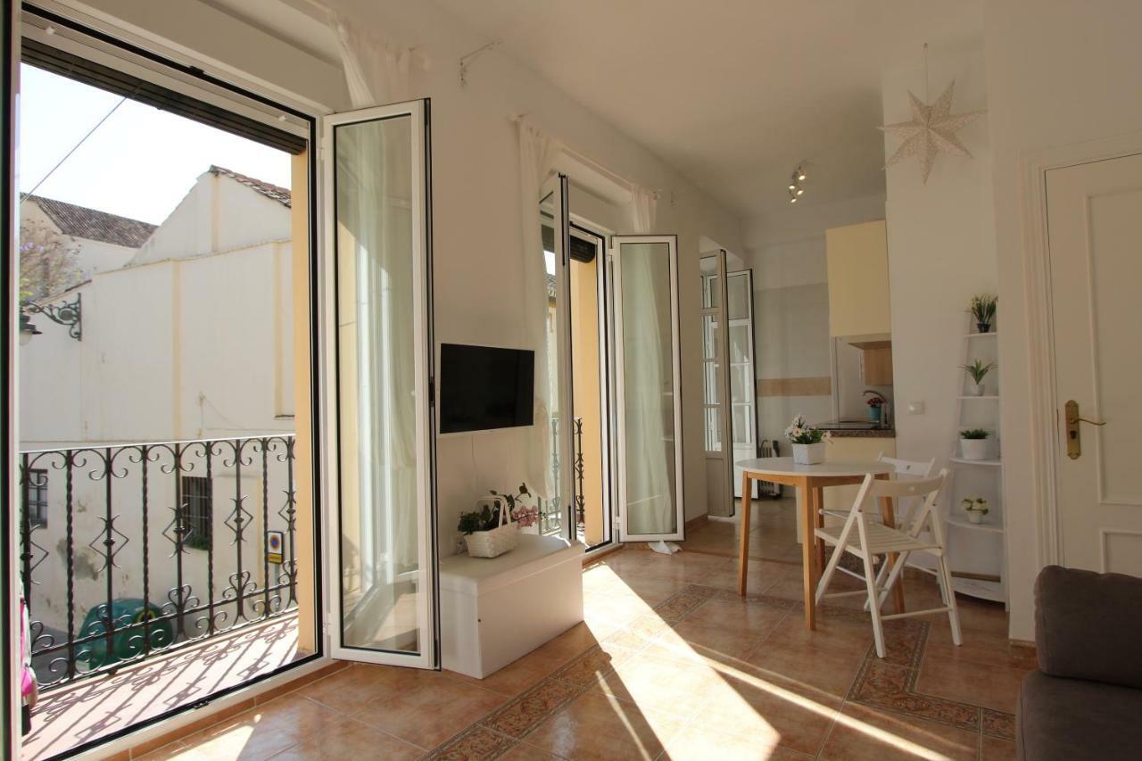 Apartamento Ollerias มาลากา ภายนอก รูปภาพ