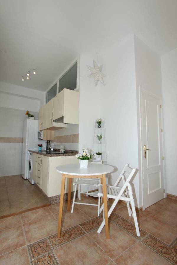 Apartamento Ollerias มาลากา ภายนอก รูปภาพ